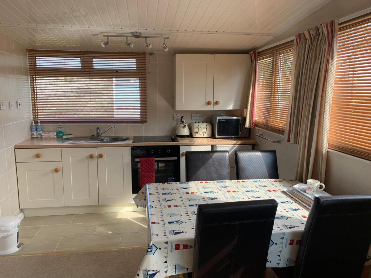 Holiday home 2 Bed Detached Number 144 Dartmouth